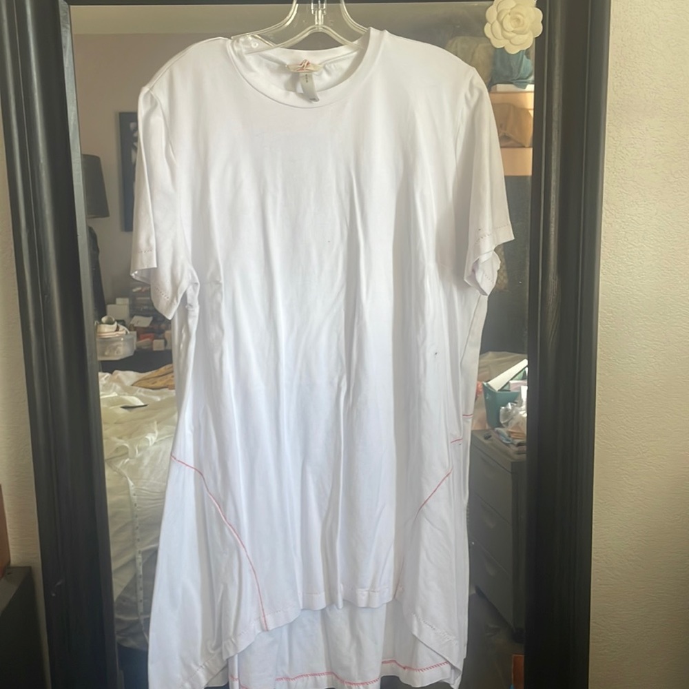 Tiyana Tunic Tamara Malas with design on back (size: 14/16)